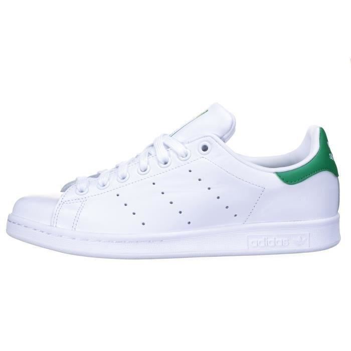 adidas verte et blanche