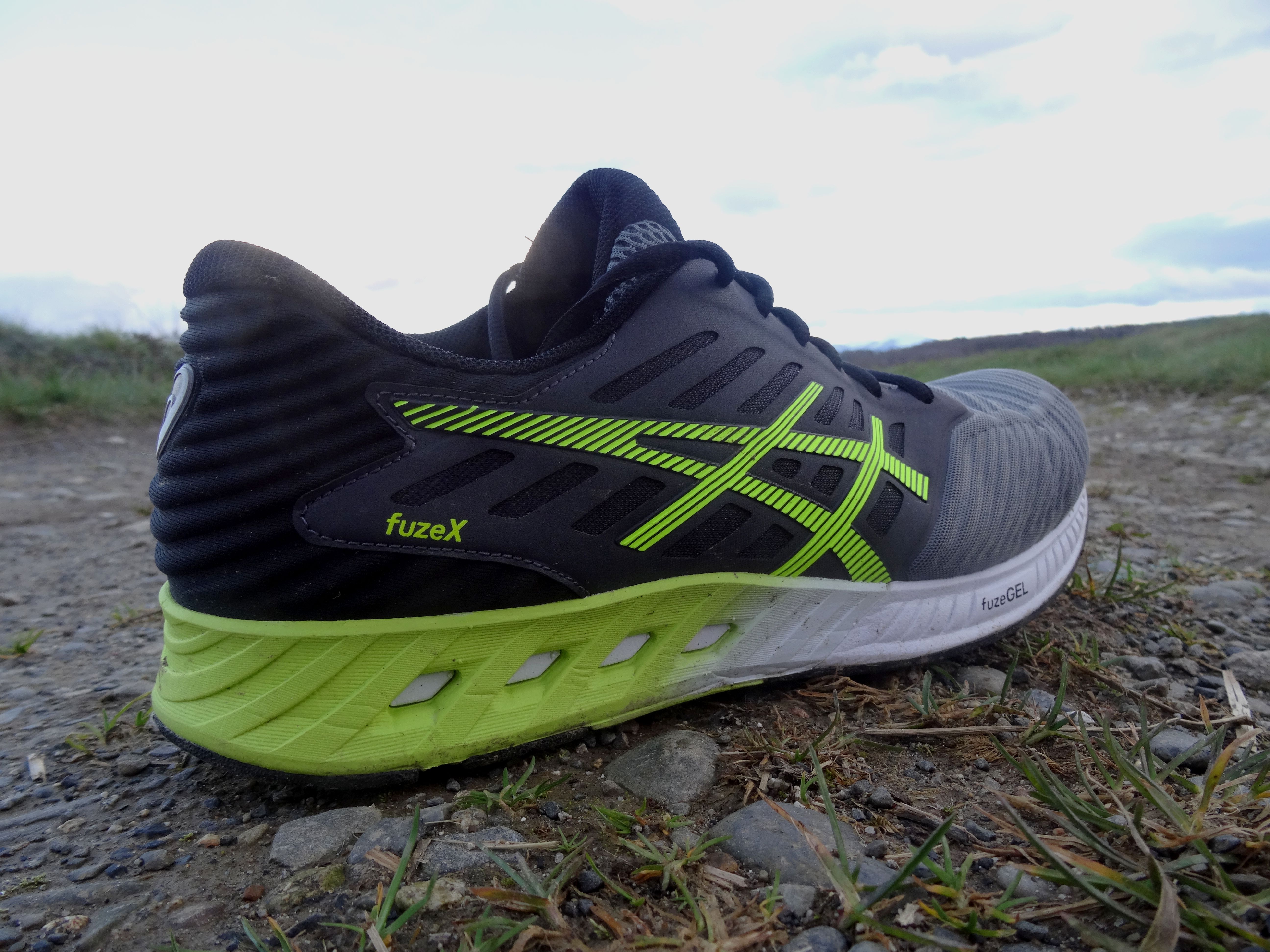 asics fuzex noir vert asics fuzex noir vert